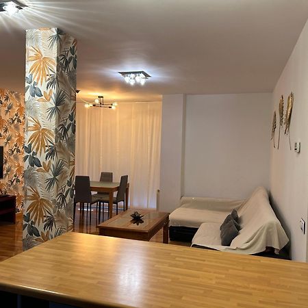 Vut El Parque -Con Piscina En Verano - Aparcamiento En Calle Y Parking Gratis En El Centro Сиудад Реал Екстериор снимка